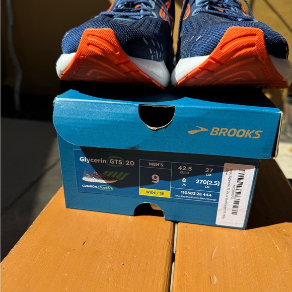 A pair of mod shoe, these are the Donna, beautiful pair made in Portugal. - Picture 7 of 9